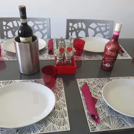 Апартаменты Marsaxlokk Sea Side 2 Bedroom *